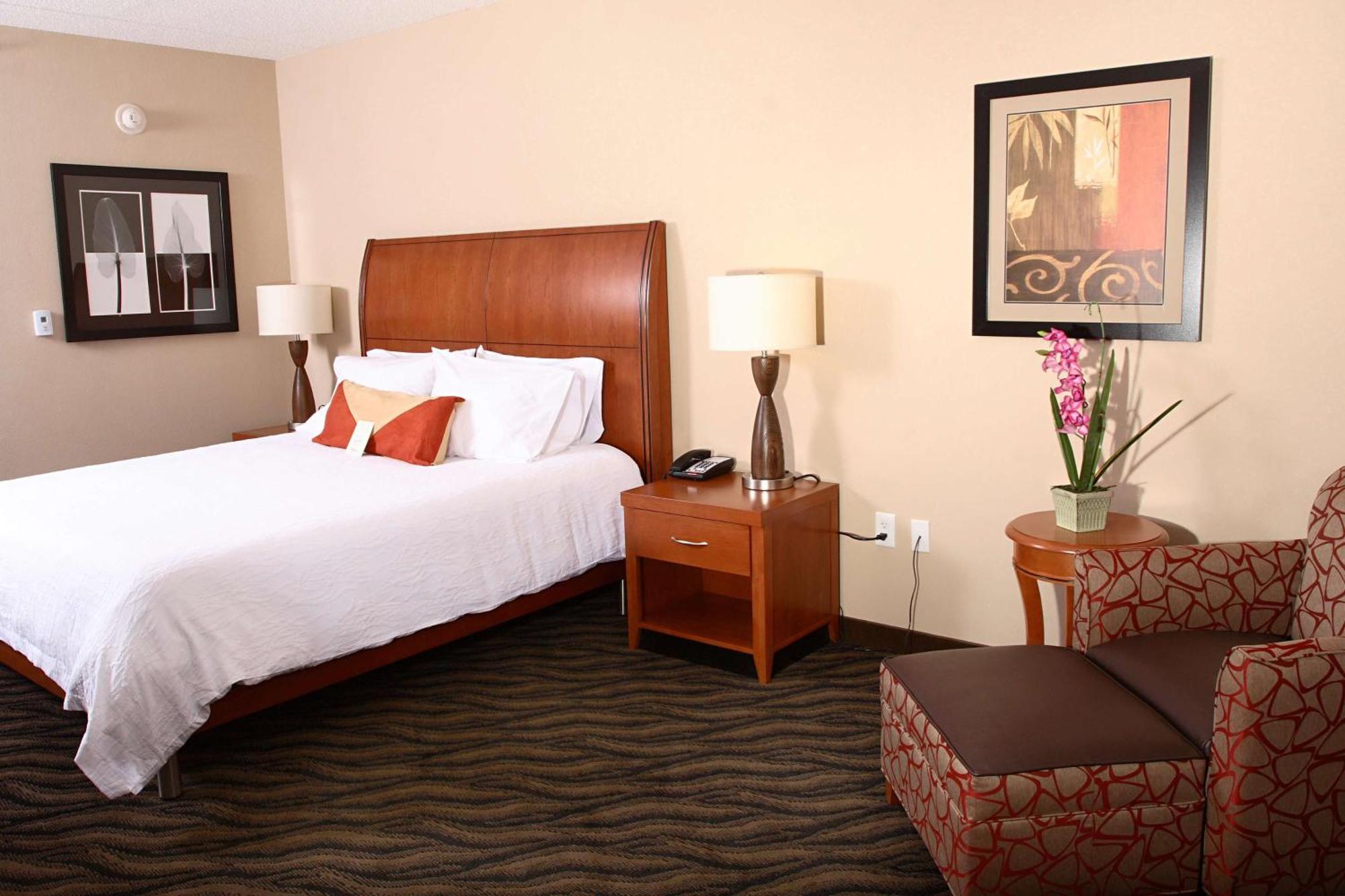 Hilton Garden Inn Chesapeake/Suffolk Exteriör bild